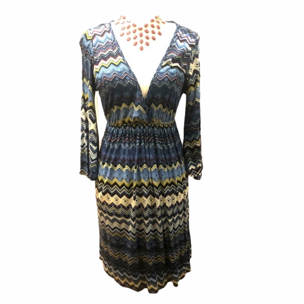 Romeo & Juliet Couture Blue Chevron Multi Print Dr…